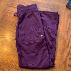 NWOT Lululemon Studio Pants - unlined, size 6